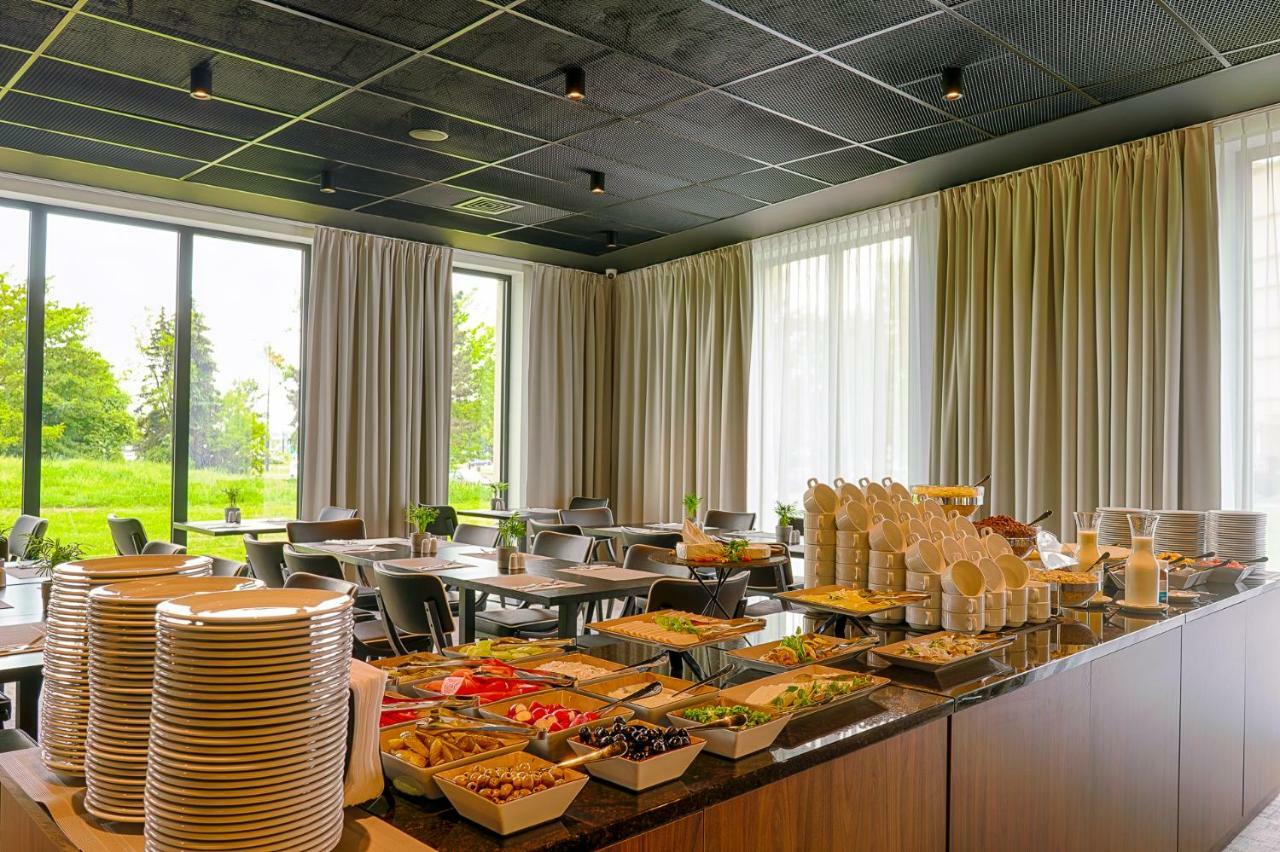 Focus Hotel Premium Lublin Exteriör bild
